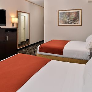 Standard Room Two Queen Beds